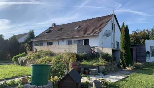 Bild von Nahe Schöningen: großes 1-2-Familienhaus, Pferdehaltung möglich