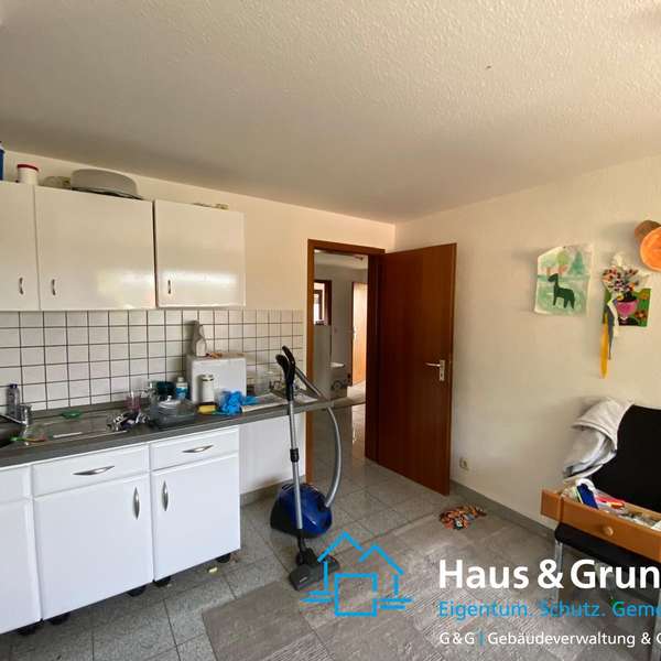 *** 3-Zimmer-Wohnung - sehr gepflegtes Mehrfamilienhaus - Gartennutzung mit Grill - Waldnähe***