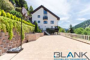 Exklusive Villa in Massivbauweise – mit Wellnessbereich, Aufzug und großzügigem Raumkonzept ! – Die vollständige Adresse der Immobilie erhältst du vom Anbieter., 75323 Bad Wildbad – Vorschaubild 81