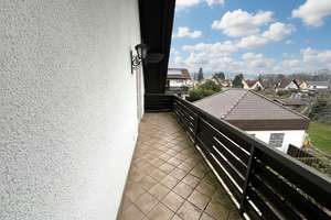 Edles Einfamilienhaus mit lichtdurchflutetem Wohnbereich, sonniger Terrasse und Garten – Die vollständige Adresse der Immobilie erhältst du vom Anbieter., 69469 Weinheim – Vorschaubild 18