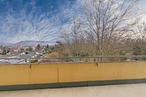 Attraktive 3-Zimmer-Wohnung mit Südbalkon in ruhiger Lage von Metzingen – Die vollständige Adresse der Immobilie erhältst du vom Anbieter., 72555 Metzingen – Vorschaubild 2