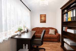 Freistehendes Einfamilienhaus mit Terrasse und Garten in Rudow, Berlin – Die vollständige Adresse der Immobilie erhältst du vom Anbieter., 12357 Rudow, Berlin – Vorschaubild 18