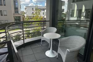 Riedberg: 3-Zimmer-Neubau mit Einbauküche, zwei Bädern, Loggia und TG-Platz – 60438 Kalbach-Riedberg, Frankfurt am Main – Vorschaubild 6