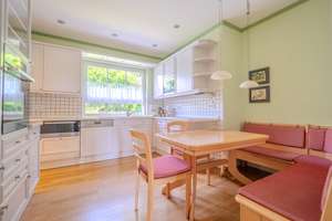 Zuhause im Urlaub! Klassisch-elegante Familienvilla mit Einliegerwohnung  in Traumlage von Höhscheid – Die vollständige Adresse der Immobilie erhältst du vom Anbieter., 42655 Burg/Höhscheid, Solingen – Vorschaubild 11