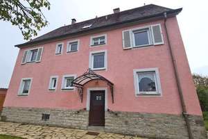 Mehrfamilienhaus mit Garage und viel Grünfläche zu verkaufen! – Die vollständige Adresse der Immobilie erhältst du vom Anbieter., 91620 Ohrenbach – Vorschaubild 2