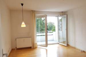 Charmante 2-Zi-Whg, sehr hell, Balkon, Einbauküche, Parkett