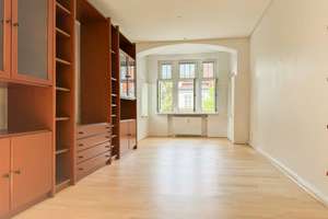 Sofort einziehen: Attraktive 2-Zimmer-Wohnung mit großzügigem Wohnbereich in Berlin-Friedenau