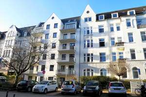 KIEL-SCHREVENPARK:
Modernes 1-Zimmer-Appartement mit Balkon zum Innenhof in sehr begehrter Lage