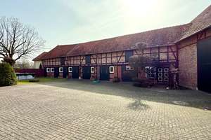 Absolute Rarität! Stilvoll sanierter Dreiseitenhof mit einer Vielzahl an Nutzungsmöglichkeiten – Hannoversche Str. 15, 38448 Warmenau, Wolfsburg – Vorschaubild 24