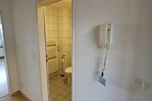 Stilvolle 1-Zimmer-Wohnung mit gehobener Innenausstattung mit Balkon und EBK in Regensburg – Prinz-Rupprecht-Straße 1, 93053 Kasernenviertel, Regensburg – Vorschaubild 3