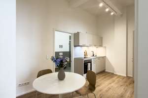 WG-Zimmer in hochwertiger 4er-WG mit voll möblierten Zimmern – Fürther Str. 42A, 90429 Himpfelshof, Nürnberg – Vorschaubild 4