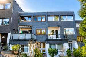 Hausgefühl statt Wohnung 108,5 m² Wohnkomfort mit Kamin 2 Balkonen & moderner Küche in Solingen-Wald – 42719 Wald, Solingen – Vorschaubild 2