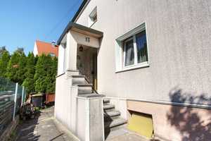 Potenzielles Zweifamilienhaus mit Sanierungsbedarf in zentraler Lage von Neusäß – Augsburg (Kreis) – Vorschaubild 5