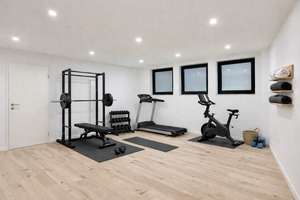 Property thumbnail 11