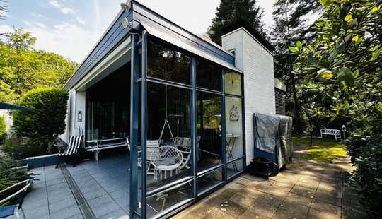 Bild von Traumhafter Bungalow in exklusiver Waldrandlage – Privatsphäre und Natur pur am Klieversberg