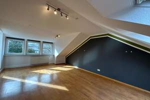 Helle 2-Zimmer-Wohnung Dachgeschoss am Woog