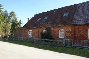 Großes Bauernhaus für Pferdeliebhaber in Rumpshagen – Die vollständige Adresse der Immobilie erhältst du vom Anbieter., 17219 Ankershagen – Vorschaubild 1