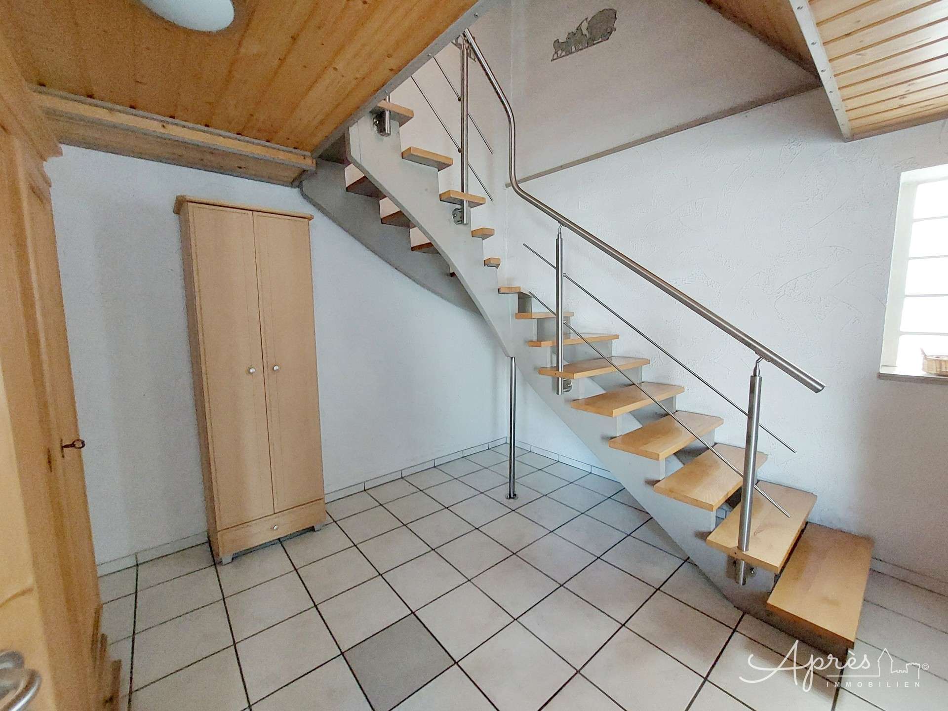 Immobilie in Geisingen - Zweifamilienhaus mit KFZ-Garagen für Gewerbe - Bild 2