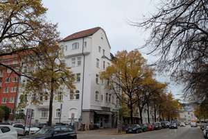 DG Wohnung * 2 Balkone * direkt am Elisabethmarkt * Maxvorstadt * Pärchen / – Elisabethstraße 4, 80796 Neuschwabing, München – Vorschaubild 2