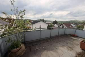 Charmante 3-Zimmer-Maisonettewohnung mit Balkon und Weitblick in Reutlingen-Altenburg – Die vollständige Adresse der Immobilie erhältst du vom Anbieter., 72768 Altenburg, Reutlingen – Vorschaubild 4