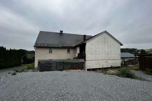 Einfamilienhaus auf ca. 1.200m² großen Grundstück in Bad Steben! – Die vollständige Adresse der Immobilie erhältst du vom Anbieter., 95138 Bad Steben – Vorschaubild 2