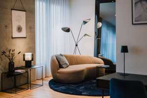 Erdgeschosswohnung mit großer Terrasse, Einbauküche und En-Suite-Bad – Luitpoldstraße 9, 10781 Berlin – Vorschaubild 1