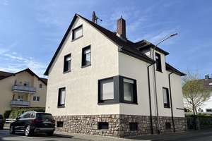 Two in one -  Charmantes Stadthaus mit 2 Wohneinheiten und wohnlich ausgebautem Dachgeschoss – Die vollständige Adresse der Immobilie erhältst du vom Anbieter., 63179 Obertshausen – Vorschaubild 3