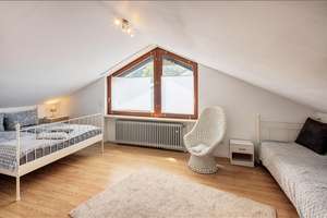 Möbliert: Gmund: Möbliertes Familienhaus am Tor zum Tegernsee – Die vollständige Adresse der Immobilie erhältst du vom Anbieter., 83703 Gmund am Tegernsee – Vorschaubild 11