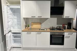Erstbezug nach Sanierung - Balkon - EBK -ca. 500m2 Gemeinschaftsgarten