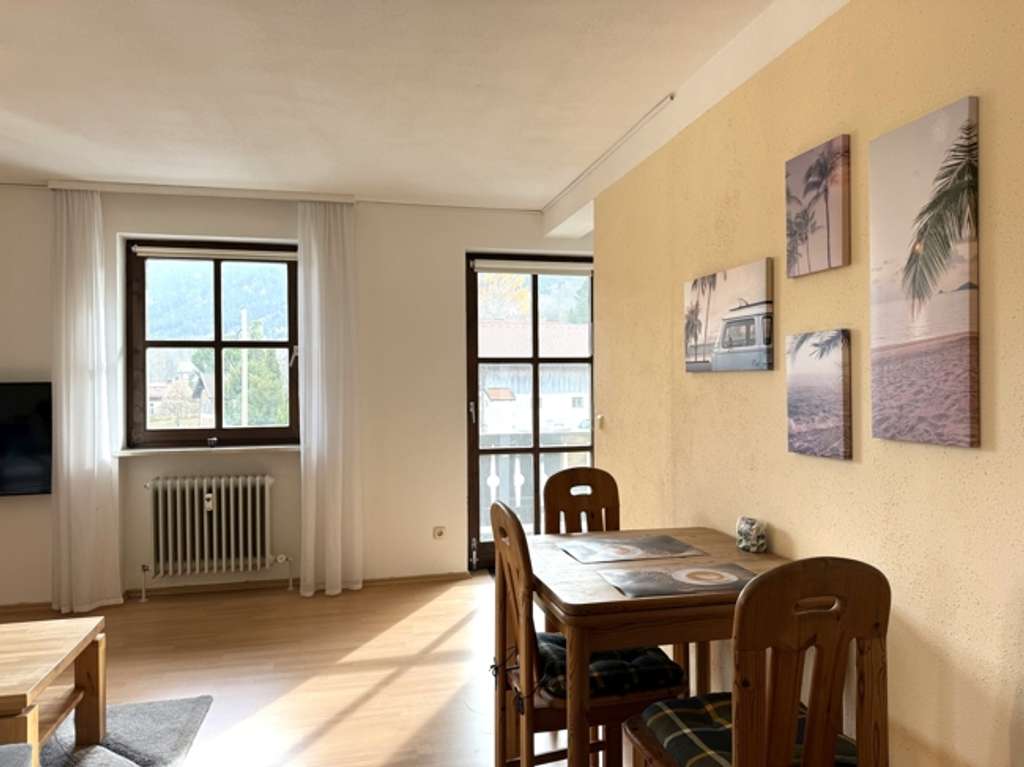 Immobilie in Bad Kohlgrub - Bad Kohlgrub - helle Wohnung mit zwei Balkonen und Bergblick - Bild 3