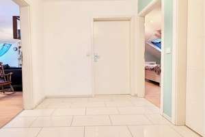 Paare aufgepasst: moderne 2-3 Zimmer Wohnung mit Loggia – Klotzbahn 16, 42105 Elberfeld, Wuppertal – Vorschaubild 5
