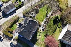 Für Familien & Investoren // Haus mit 9 Zi und großem Grundstück und zusätzlichem Baupotenzial – Die vollständige Adresse der Immobilie erhältst du vom Anbieter., 42929 Wermelskirchen – Vorschaubild 4