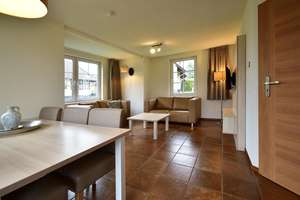 Freistehendes 4-Personen-Ferienhaus mit neuer Küche und 2 Bädern im Ferienresort Cochem (3553) – Am Kellerborn 1-610, 56814 Ediger-Eller – Vorschaubild 6
