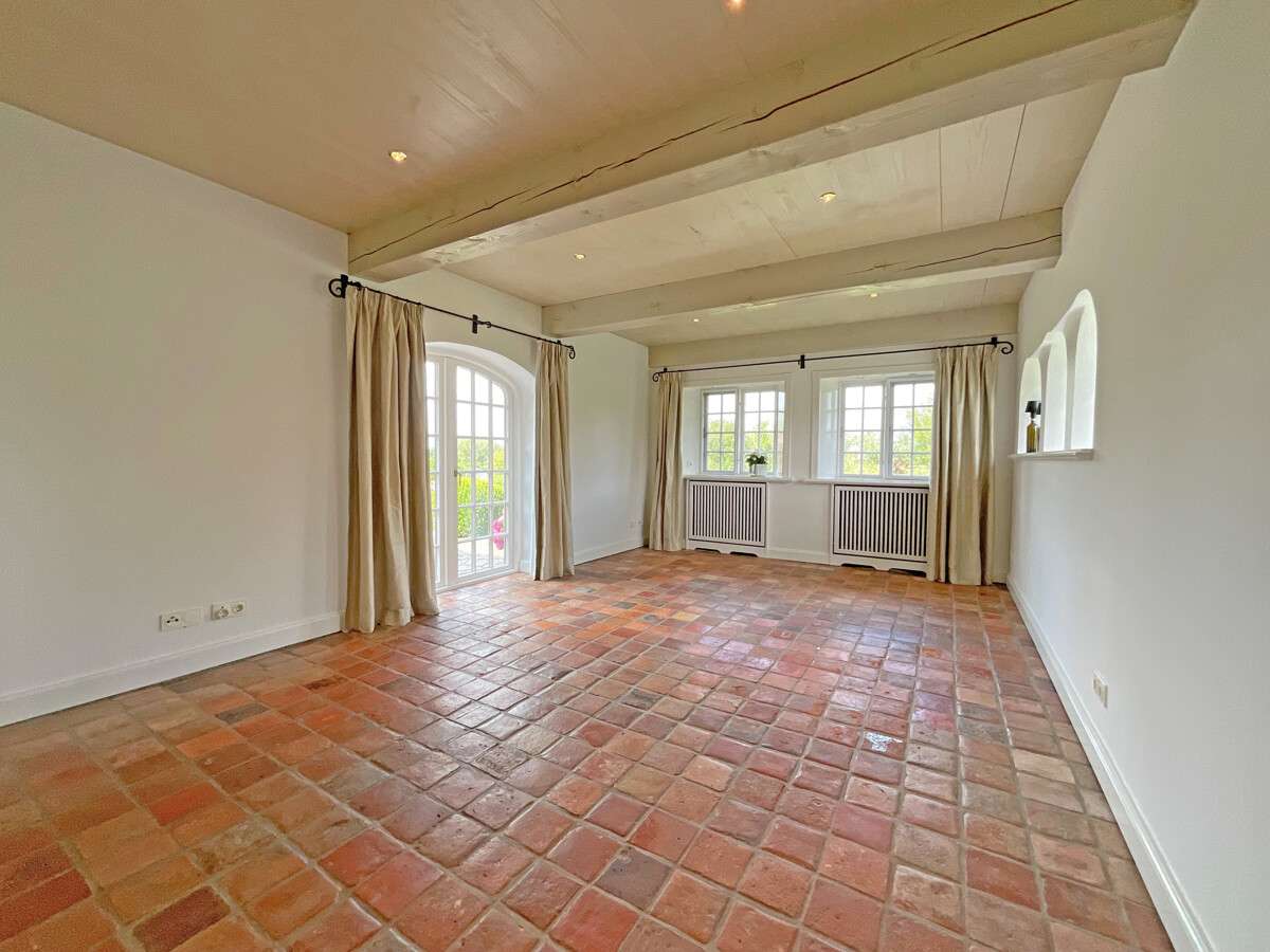 Immobilie in Risum-Lindholm - Stilvolles Reetdachhaus mit einzigartigem Charme und traumhaftem Weitblick - Bild 4