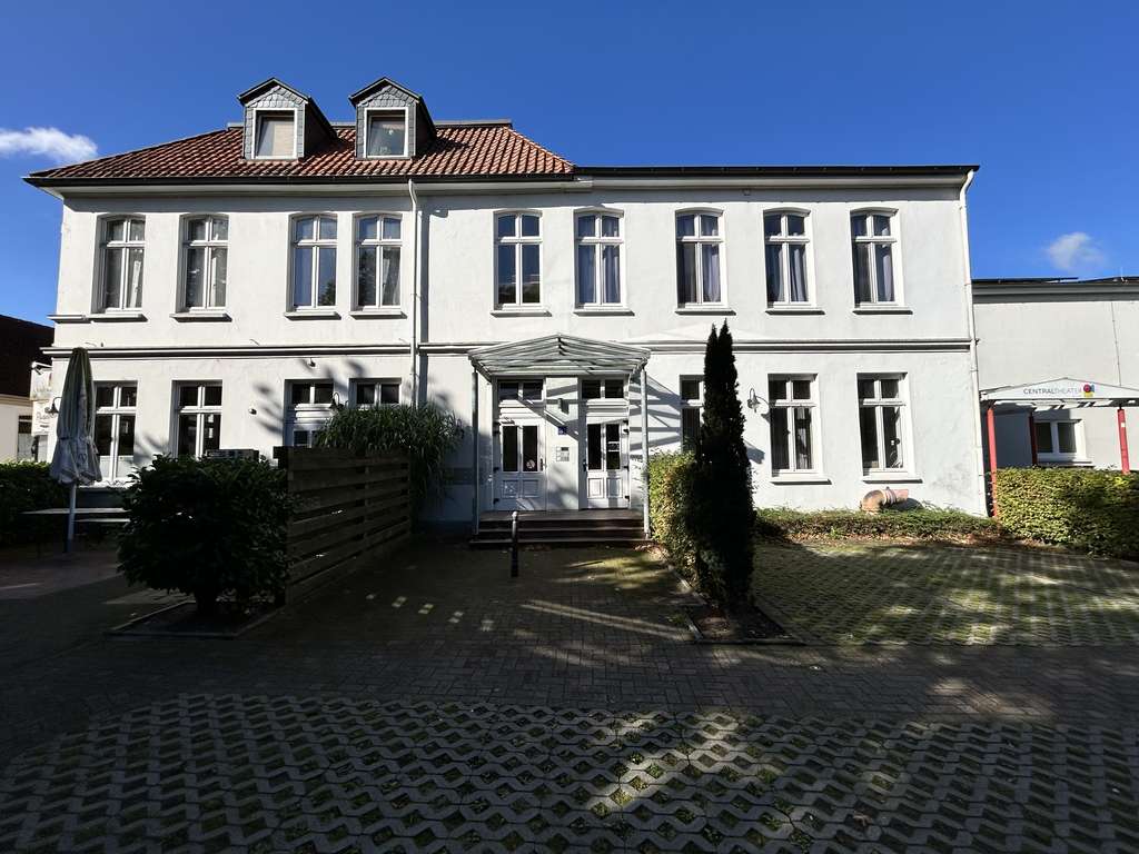 Immobilie in Brake - Attraktives Wohnungspaket – Zwei gepflegte 2-Zimmer-Wohnungen inklusive zwei Garagen - Bild 0