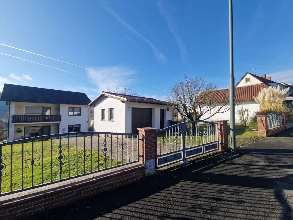 Immobilie in Bad Orb - Das neue Zuhause für Ihre Familie - Großzügiges Einfamilienhaus mit Garten  - Bild 4