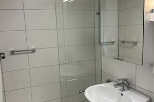 Komplett frisch renovierte, lichtdurchflutete 2-Zimmer-Wohnung in Stuttgart Vaihingen – Im Lauchhau 9, 70569 Lauchäcker, Stuttgart – Vorschaubild 9