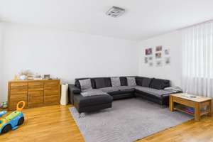 Modernisierte 3,5 Zimmer Wohnung in Regensburg Königswiesen zu verkaufen

 – 93051 Großprüfening-Dechbetten-Königswiesen, Regensburg – Vorschaubild 2