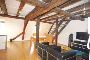 Extrovertierte Galerie-Maisonette im Barock