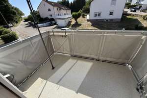 Sonnige 1-Zimmer-Wohnung in Kötz – Balkon, Tiefgarage & Einbauküche – Tannenweg 7, 89359 Kötz – Vorschaubild 7