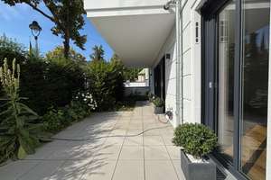 Schöne 3-Raum-Wohnung mit großer süd-west Terrasse und geschützem Garten