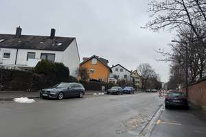 Geräumiges 5-Zimmer Reihenhaus mit Garage in Nürnberg-Nord – Die vollständige Adresse der Immobilie erhältst du vom Anbieter., 90419 Bielingplatz, Nürnberg – Vorschaubild 1