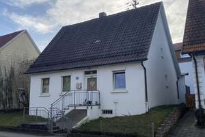 Provisionsfrei: Kleines Einfamilienhaus mit Garten und Ausbaupotenzial – Die vollständige Adresse der Immobilie erhältst du vom Anbieter., 73087 Bad Boll – Vorschaubild 2