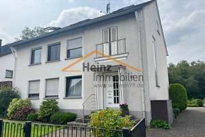 *** Gepflegte 3 Zimmerwohnung mit Balkon und Garage und Einbauküche in TOP Lage von Bergisch Gladbac