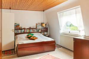 Doppelhaushälfte mit großem Grundstück in zentraler Lage von Neumünster – Die vollständige Adresse der Immobilie erhältst du vom Anbieter., 24534 Brachenfeld-Ruthenberg, Neumünster – Vorschaubild 6