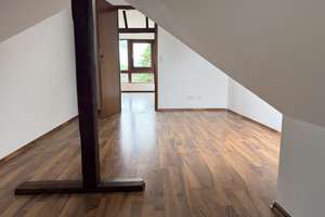 Gemütliche Dachgeschosswohnung im sanierten Altbau – frisch renoviert mit neuer Küche & Westbalkon – Konstantinstraße 32, 53179 Rüngsdorf, Bonn – Vorschaubild 10