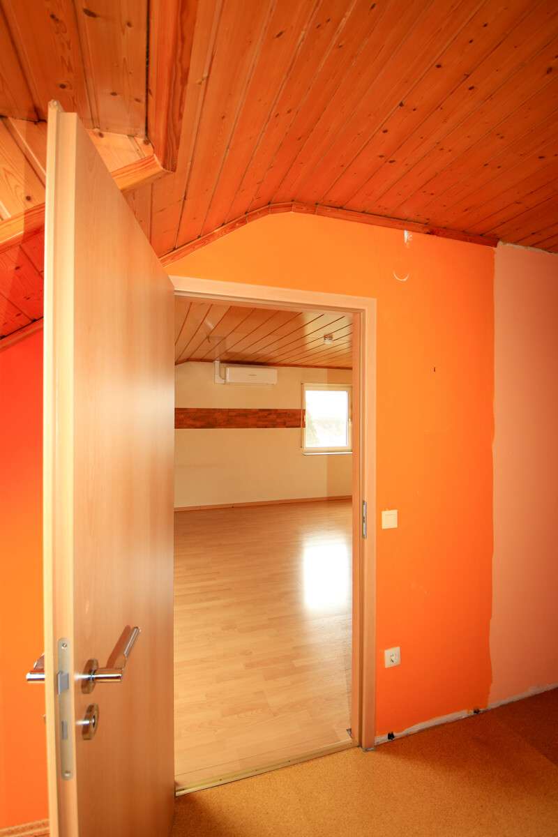 Immobilie in Altrip - Freie 3 ZKB Dachgeschoss mit Klimaanlage sucht neuen Eigentümer/in, Auch als Anlage attraktiv - Bild 2