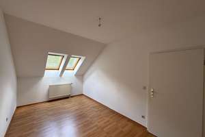 Sofort verfügbare Doppelhaushälfte mit Garten in ruhiger Wohnlage von Nürnberg-Brunn – Die vollständige Adresse der Immobilie erhältst du vom Anbieter., 90475 Brunn, Nürnberg – Vorschaubild 18