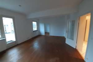 3 Zimmer Wohnung mit Balkon in City Nähe