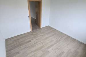 Ruhige und renovierte 3-Zimmer Wohnung mit Blick ins Grüne – Landgraben 8g, 9337 Hohenstein-Ernstthal – Vorschaubild 6
